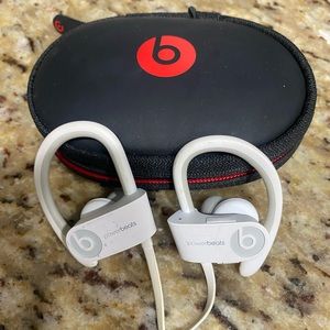 Power Beats by Dr Dre